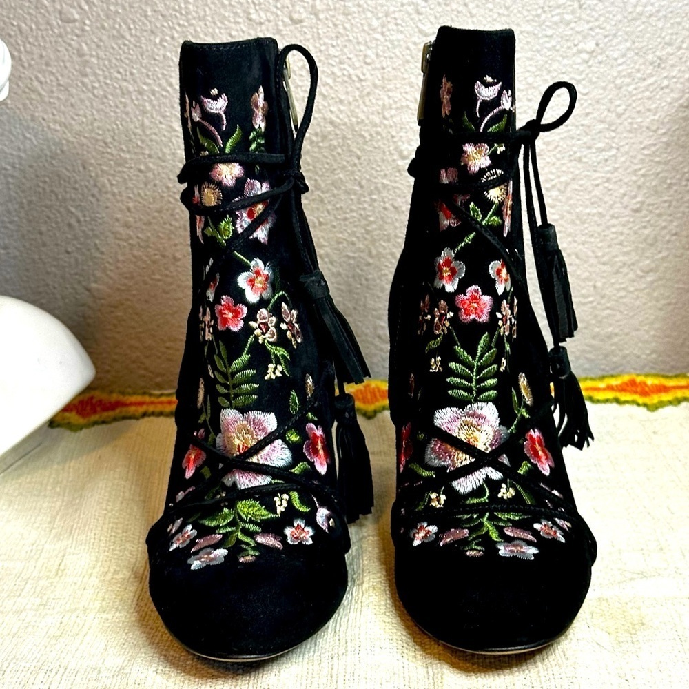 Anthropologie Sam Edelman Black Suede Flower Embroidered Booties